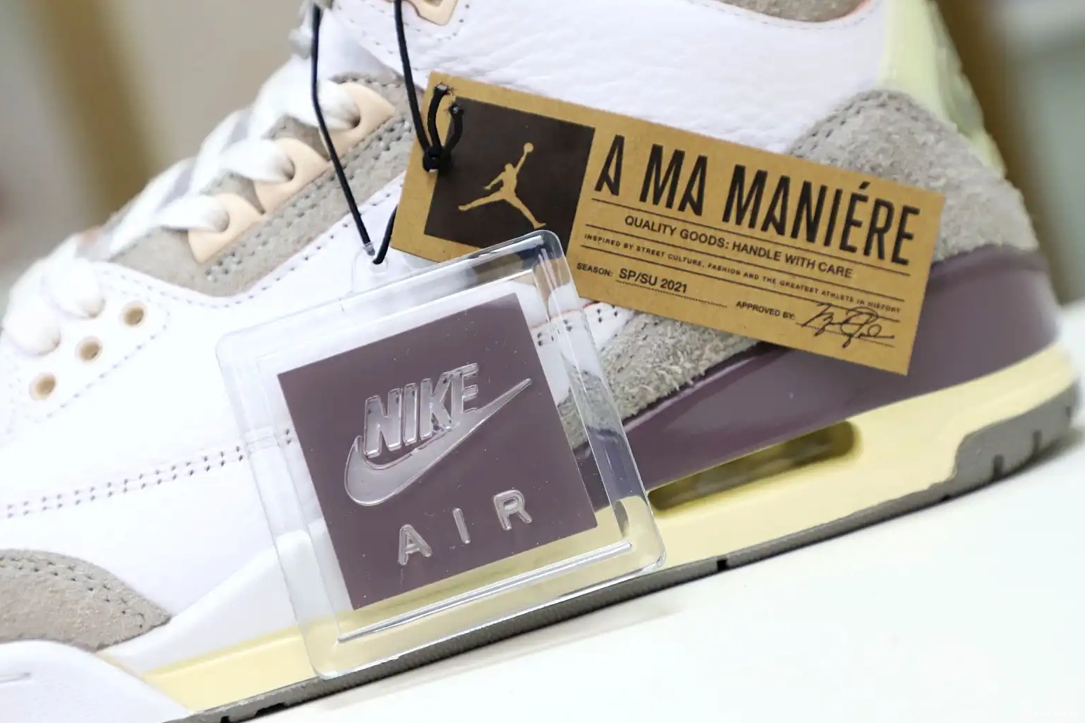 AIR X MANIÉRE JORDAN WMNS 3 Kimikick 0519